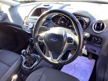 FORD FIESTA 1.5 TDCi ECOnetic Titanium Hatchback 5dr Diesel Manual Euro 6 (s