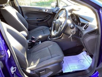 FORD FIESTA 1.5 TDCi ECOnetic Titanium Hatchback 5dr Diesel Manual Euro 6 (s