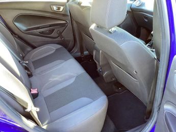 FORD FIESTA 1.5 TDCi ECOnetic Titanium Hatchback 5dr Diesel Manual Euro 6 (s