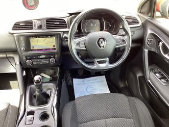 RENAULT KADJAR 1.2 TCe Dynamique Nav SUV 5dr Petrol Manual Euro 6 (s/s) (130 ps