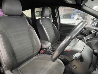 FORD KUGA 2.0 TDCi EcoBlue ST-Line SUV 5dr Diesel Manual Euro 6 (s/s) (150