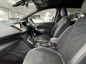 FORD KUGA 2.0 TDCi EcoBlue ST-Line SUV 5dr Diesel Manual Euro 6 (s/s) (150