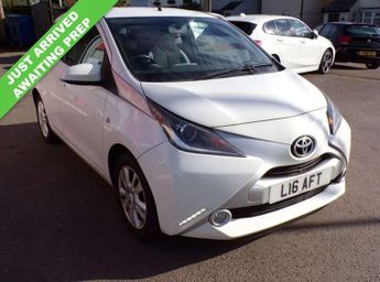 Toyota AYGO 1.0 VVT-i x-pure Hatchback 5dr Petrol x-shift Euro 6 (68 ps)