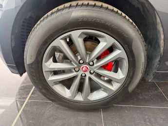 JAGUAR F-PACE 2.0 D180 R-Sport SUV 5dr Diesel Auto AWD Euro 6 (s/s) (180 ps)