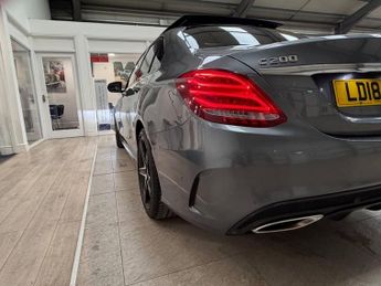 MERCEDES-BENZ C-CLASS 2.0 C200 AMG Line (Premium Plus) Saloon 4dr Petrol G-Tronic+ Eur