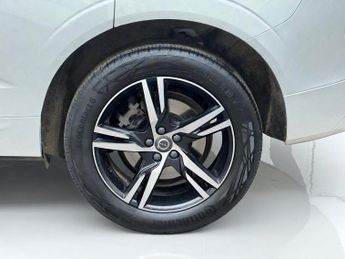 VOLVO XC60 2.0 B5 MHEV R-Design SUV 5dr Petrol Hybrid Auto AWD Euro 6 (s/s)