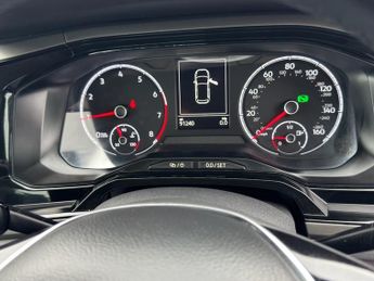 VOLKSWAGEN POLO 1.0 TSI SE Hatchback 5dr Petrol DSG Euro 6 (s/s) (95 ps)