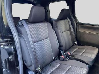 TOYOTA VOXY/NOAH 1.8 VVT-h Excel Business Edition 7 Seats CVT Euro 6 (s/s) 5dr