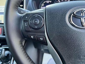 TOYOTA VOXY/NOAH 1.8 VVT-h Excel Business Edition 7 Seats CVT Euro 6 (s/s) 5dr