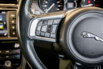 JAGUAR F-PACE 2.0 D180 R-Sport SUV 5dr Diesel Auto AWD Euro 6 (s/s) (180 ps)