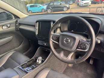 VOLVO XC40 2.0 D3 Inscription SUV 5dr Diesel Auto AWD Euro 6 (s/s) 