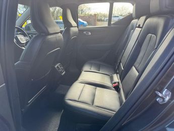 VOLVO XC40 2.0 D3 Inscription SUV 5dr Diesel Auto AWD Euro 6 (s/s) 