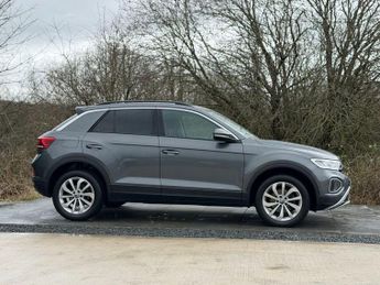 VOLKSWAGEN T-ROC 1.5 TSI Life SUV 5dr Petrol DSG Euro 6 (s/s) (150 ps)