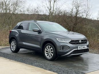 VOLKSWAGEN T-ROC 1.5 TSI Life SUV 5dr Petrol DSG Euro 6 (s/s) (150 ps)