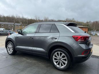 VOLKSWAGEN T-ROC 1.5 TSI Life SUV 5dr Petrol DSG Euro 6 (s/s) (150 ps)