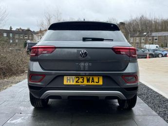 VOLKSWAGEN T-ROC 1.5 TSI Life SUV 5dr Petrol DSG Euro 6 (s/s) (150 ps)