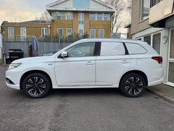 MITSUBISHI OUTLANDER 2.0 12kWh Juro SUV 5dr Petrol Plug-in Hybrid CVT 4WD Euro 6 (s/s