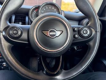 MINI HATCH 1.5 Cooper Hatchback 3dr Petrol Auto 