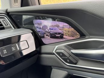 AUDI E-TRON 55 SUV 5dr Electric Auto quattro 95kWh (408 ps)