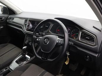 VOLKSWAGEN T-ROC 1.5 TSI GPF EVO Design SUV 5dr Petrol DSG Euro 6 (s/s) (150 ps)