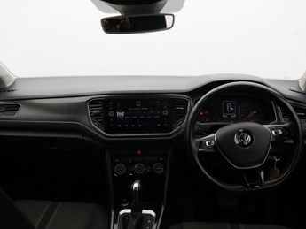 VOLKSWAGEN T-ROC 1.5 TSI GPF EVO Design SUV 5dr Petrol DSG Euro 6 (s/s) (150 ps)