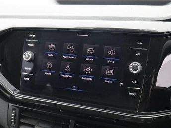VOLKSWAGEN T-CROSS 1.0 TSI Black Edition SUV 5dr Petrol DSG Euro 6 (s/s) (110 ps)