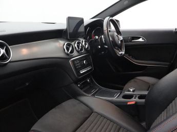 MERCEDES-BENZ GLA CLASS 1.6 GLA200 AMG Line SUV 5dr Petrol 7G-DCT Euro 6 (s/s) (156 ps)