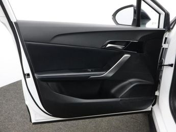 MG MG 4 64kWh SE Long Range Hatchback 5dr Electric Auto (203 ps)