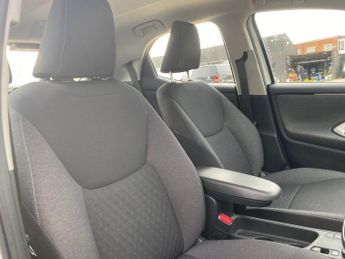 TOYOTA YARIS 1.5 VVT-H ICON HATCHBACK 5DR PETROL HYBRID E-CVT 115BHP. EURO 6.