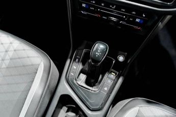 VOLKSWAGEN TIGUAN 1.5 TSI R-Line SUV 5dr Petrol DSG Euro 6 (s/s) (150 ps)