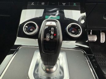 LAND ROVER RANGE ROVER EVOQUE 2.0 D150 R-Dynamic SE SUV 5dr Diesel Auto 4WD Euro 6 (s/s) (150 