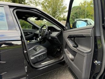 LAND ROVER RANGE ROVER EVOQUE 2.0 D150 R-Dynamic SE SUV 5dr Diesel Auto 4WD Euro 6 (s/s) (150 