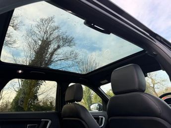 LAND ROVER DISCOVERY SPORT 2.0 TD4 Landmark SUV 5dr Diesel Auto 4WD Euro 6 (s/s) (180 ps)