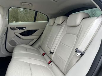 JAGUAR I-PACE 400 90kWh SE SUV 5dr Electric Auto 4WD (400 ps)