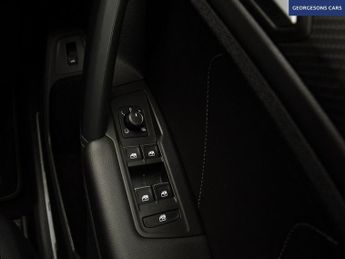 VOLKSWAGEN TIGUAN 1.5 TSI R-Line SUV 5dr Petrol DSG Euro 6 (s/s) (150 ps)