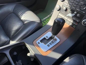 VOLVO V70 2.4 D5 SE Lux RTI Nav Estate 5dr Diesel Geartronic Euro 4 (185 p