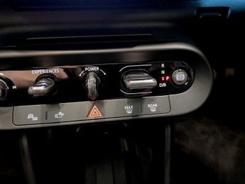MINI ELECTRIC COOPER SE 54.2kWh Classic Hatchback 3dr Electric Auto (218 ps)