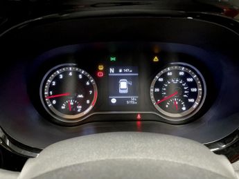 HYUNDAI I10 1.2 Premium Hatchback 5dr Petrol Auto Euro 6 (s/s) (84 ps)