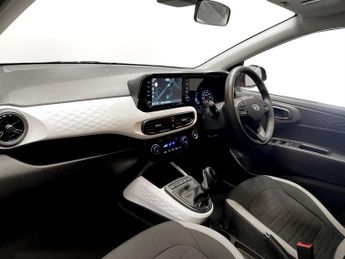 HYUNDAI I10 1.2 Premium Hatchback 5dr Petrol Auto Euro 6 (s/s) (84 ps)