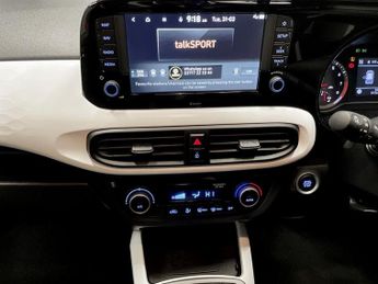 HYUNDAI I10 1.2 Premium Hatchback 5dr Petrol Auto Euro 6 (s/s) (84 ps)