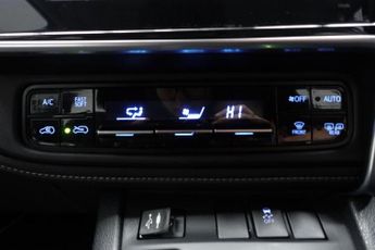 TOYOTA AURIS 1.8 VVT-h Icon Tech Hatchback 5dr Petrol Hybrid CVT Euro 6 (s/s)