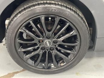 MINI CLUBMAN 1.5 Cooper Estate 6dr Petrol Manual Euro 6 (s/s) (136 ps) - AA I