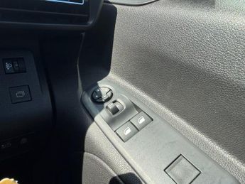 CITROEN E-BERLINGO 52kWh PLUS XL MPV 5dr Electric Auto (7.4kW Charger) (136 ps)