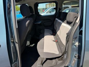 CITROEN E-BERLINGO 52kWh PLUS XL MPV 5dr Electric Auto (7.4kW Charger) (136 ps)