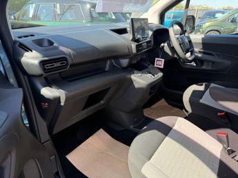 CITROEN E-BERLINGO 52kWh PLUS XL MPV 5dr Electric Auto (7.4kW Charger) (136 ps)
