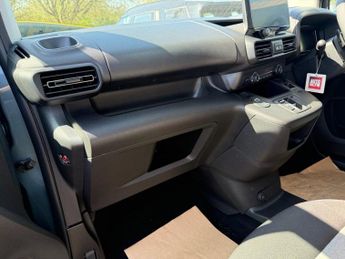 CITROEN E-BERLINGO 52kWh PLUS XL MPV 5dr Electric Auto (7.4kW Charger) (136 ps)