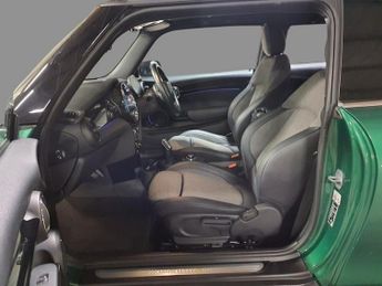 MINI Electric Hatch Cooper SE 32.6kWh Level 2 Hatchback 3dr Electric Auto (184 ps)