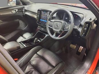 VOLVO XC40 Recharge Twin 78kWh Pro SUV 5dr Electric Auto AWD (408 ps)