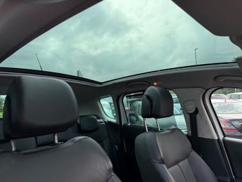 PEUGEOT 3008 2.0 h e-HDi Allure SUV 5dr Diesel Hybrid EGC 4WD Euro 5 (s/s) (2