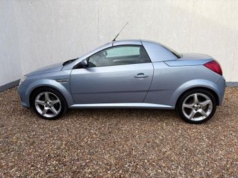 VAUXHALL TIGRA 1.4i 16v Exclusiv Convertible 2dr Petrol Manual (a/c) (146 g/km,
